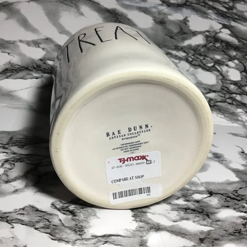 NWT Rae Dunn TREATS 2-PC Canister